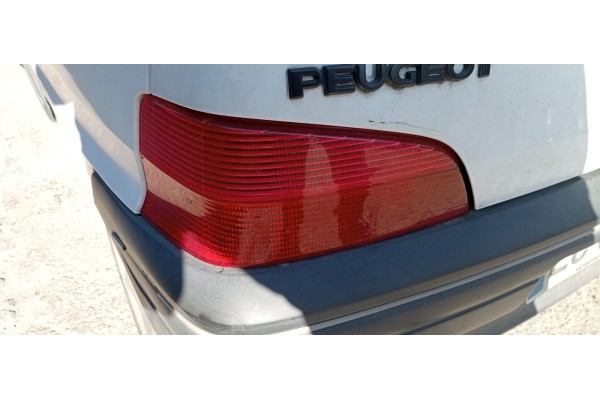 Recambio de piloto trasero izquierdo para peugeot 106 (s1) 1.1 referencia OEM IAM   