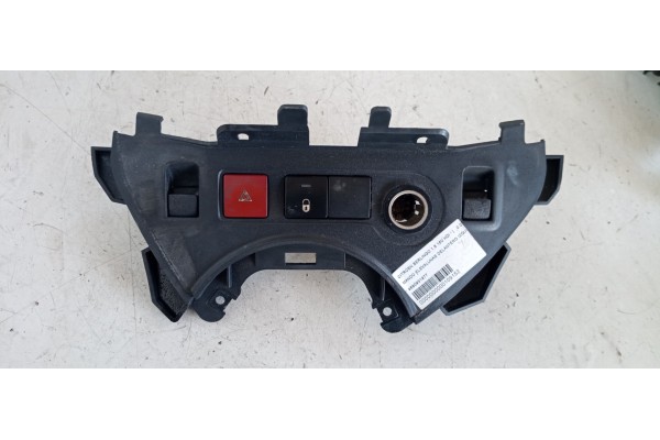 Recambio de mando elevalunas delantero izquierdo para citroen berlingo 1.6 16v hdi referencia OEM IAM 9680931977 04157T06 
