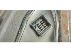 Recambio de retrovisor derecho para kia carnival ii 2.9 crdi lx referencia OEM IAM E4012170  