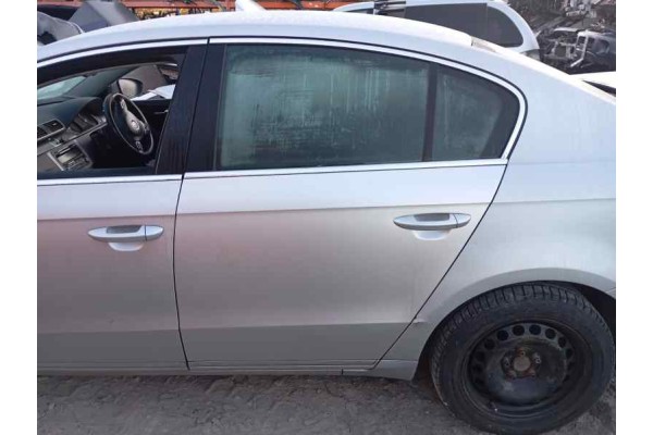 Recambio de puerta trasera izquierda para volkswagen passat lim. (362) 2.0tdi 140 fap referencia OEM IAM   