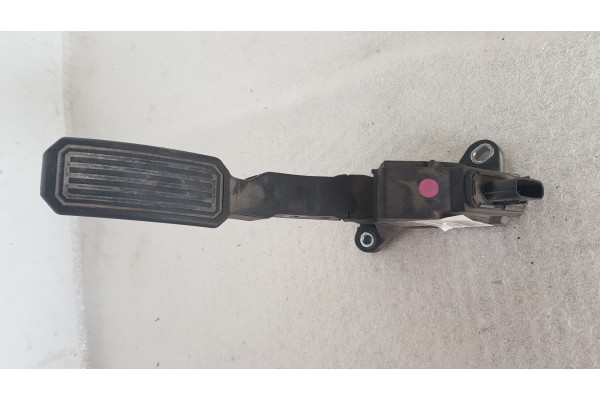 Recambio de pedal acelerador para toyota avensis (t27) 2.2d-cat 150 fap referencia OEM IAM 7811005040  