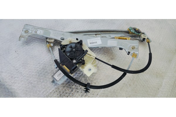 Recambio de elevalunas delantero derecho para citroen c4 cactus 1.2 i 82 referencia OEM IAM 9674252480  