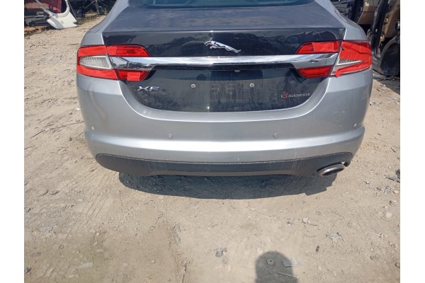 Recambio de paragolpes trasero para jaguar xf 2.2 diesel luxury referencia OEM IAM   