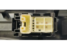 Recambio de mando elevalunas delantero derecho para toyota yaris 1.0 i 68 referencia OEM IAM 742310D330  