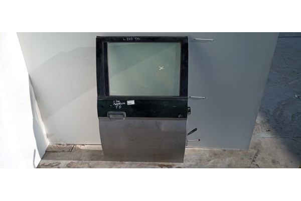 Recambio de puerta trasera derecha para mitsubishi l 200 (k6/7) 2.5 td cat referencia OEM IAM   