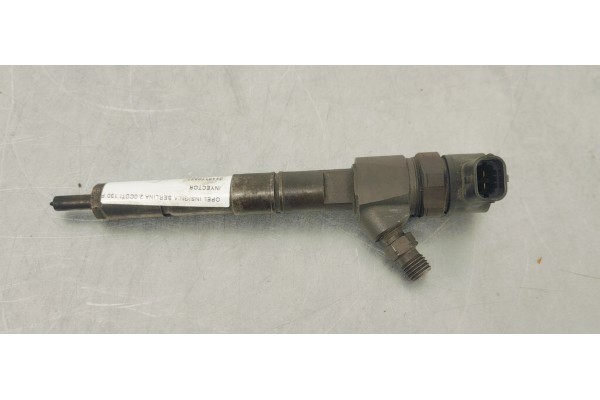 Recambio de inyector para opel insignia berlina 2.0cdti 130 fap referencia OEM IAM 0445110327  