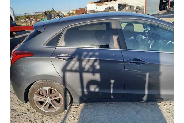 Recambio de puerta trasera derecha para hyundai i30 (gd) 1.6crdi 110 fap referencia OEM IAM   
