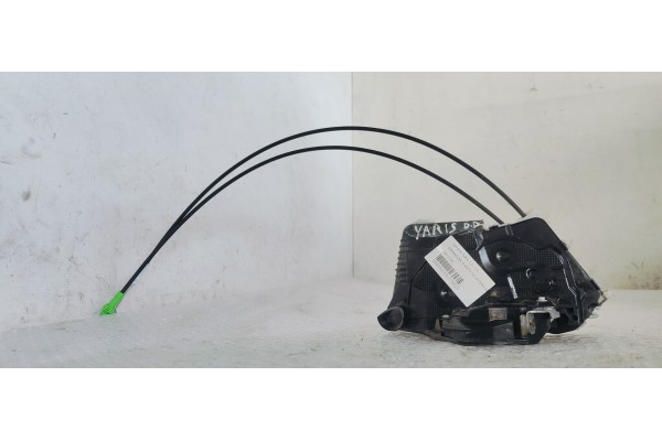 Recambio de cerradura puerta delantera derecha para toyota yaris 1.5 i 112 referencia OEM IAM U3111130  