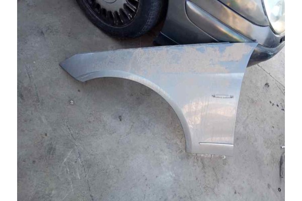 Recambio de aleta delantera izquierda para mercedes-benz clase clk (w207) coupe referencia OEM IAM   