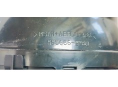 Recambio de rejilla aireadora para toyota yaris 1.5 i 112 referencia OEM IAM 5556862280  