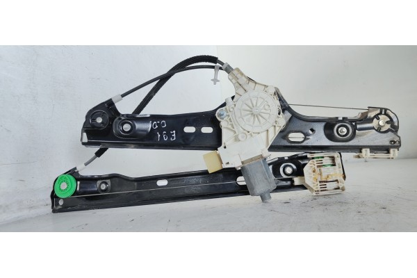 Recambio de elevalunas delantero derecho para bmw serie 3 touring (e91) 325i referencia OEM IAM 6927028  