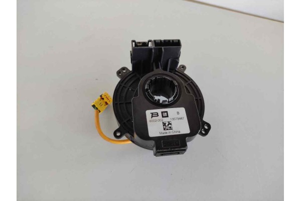 Recambio de anillo airbag para opel astra j lim. 1.7 16v cdti referencia OEM IAM 20817720 6002002 13579487