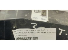 Recambio de cerradura puerta trasera derecha para peugeot 308 1.5 hdi 130 fap referencia OEM IAM 9826110980  