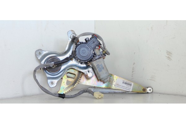 Recambio de elevalunas trasero izquierdo para lexus rx300 (mcu15) luxury referencia OEM IAM 8571048030  