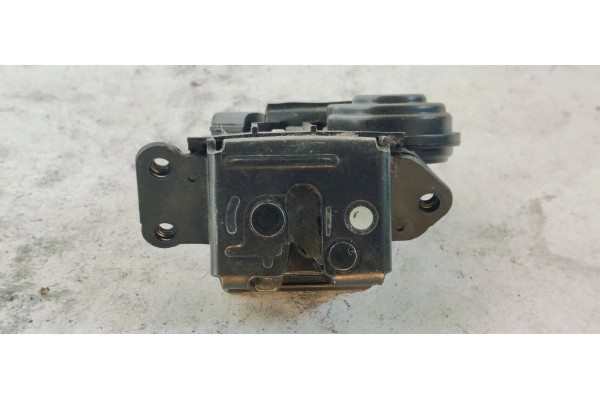 Recambio de cerradura maletero / porton para toyota verso 1.6d4d 112 fap referencia OEM IAM   