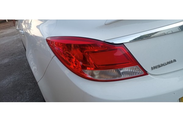 Recambio de piloto trasero izquierdo para opel insignia berlina edition referencia OEM IAM   