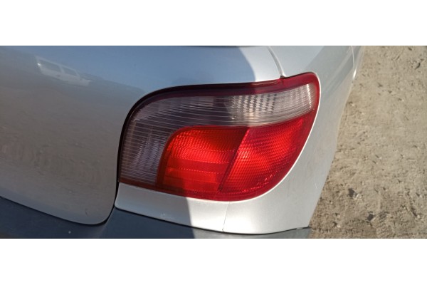 Recambio de piloto trasero derecho para toyota yaris (ncp1/nlp1/scp1) 1.0 cat referencia OEM IAM   