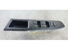 Recambio de mando elevalunas delantero izquierdo para toyota yaris 1.5 i 112 referencia OEM IAM 742320D720  
