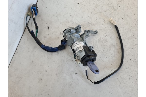 Recambio de conmutador de arranque para kia carnival ii 2.9 crdi cat referencia OEM IAM 47361B  