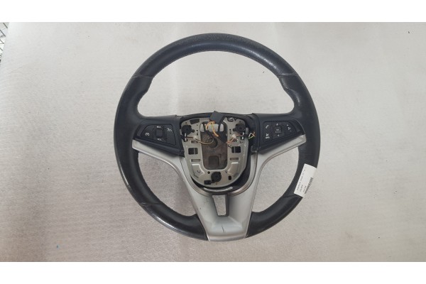 Recambio de volante para chevrolet cruze 1.6 i 113 referencia OEM IAM 13391339  