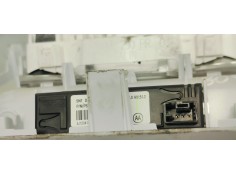 Recambio de luz interior para peugeot 308 1.5 hdi 130 fap referencia OEM IAM 9677821577  