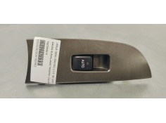 MANDO ELEVALUNAS TRASERO IZQUIERDO 7427253010 