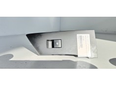 MANDO ELEVALUNAS DELANTERO DERECHO 13301886 