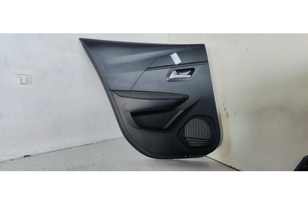 Recambio de guarnecido puerta trasera izquierda para peugeot 208 (p2) 1.2i turbo 100 fap referencia OEM IAM   