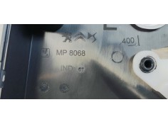 Recambio de guarnecido puerta trasera izquierda para peugeot 208 (p2) 1.2i turbo 100 fap referencia OEM IAM   