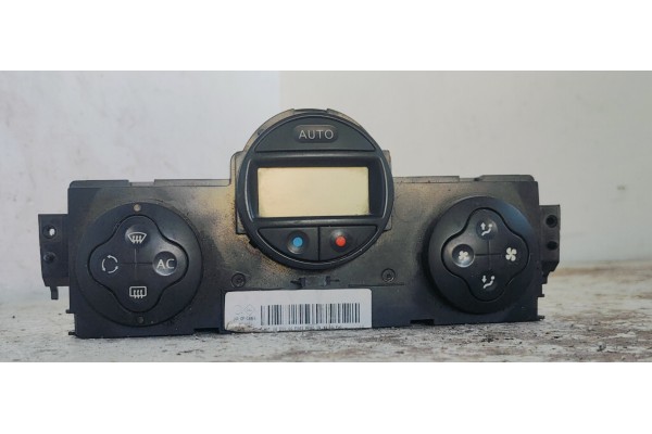 Recambio de mando climatizador para renault scenic ii emotion referencia OEM IAM 8200344841  