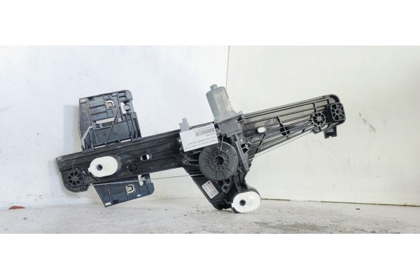 Recambio de elevalunas trasero izquierdo para peugeot 208 (p2) 1.2i turbo 100 fap referencia OEM IAM 9829045980  