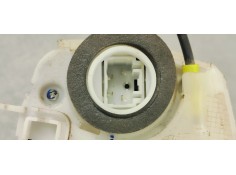 Recambio de cerradura puerta trasera derecha para toyota yaris 1.0 i 68 referencia OEM IAM   