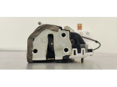 Recambio de cerradura puerta trasera derecha para toyota yaris 1.0 i 68 referencia OEM IAM   