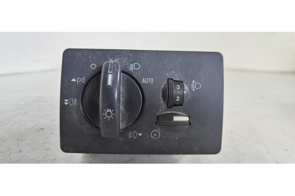 Recambio de mando luces para ford focus berlina (cap) 1.6 tdci cat referencia OEM IAM 4M5T13A024CA  