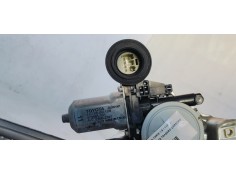 Recambio de elevalunas trasero derecho para toyota yaris 1.5 i 112 referencia OEM IAM 857200D120  