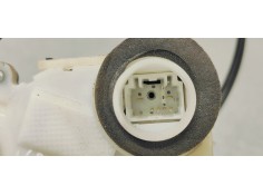 Recambio de cerradura puerta delantera derecha para toyota yaris 1.0 i 68 referencia OEM IAM   