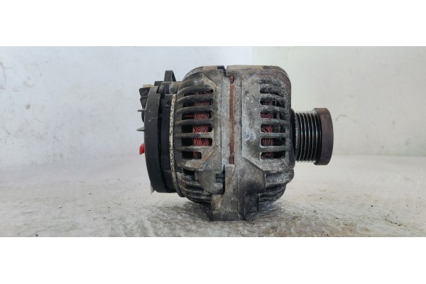Recambio de alternador para volvo v70 familiar 2.4 d 5 163 referencia OEM IAM 0124525029  