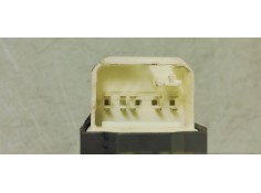 Recambio de mando elevalunas delantero izquierdo para toyota yaris 1.0 i 68 referencia OEM IAM 742320D330  