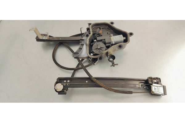 Recambio de elevalunas delantero derecho para seat ibiza iv berlina 1.4 tdi 90 fap referencia OEM IAM 6J3837402AF  