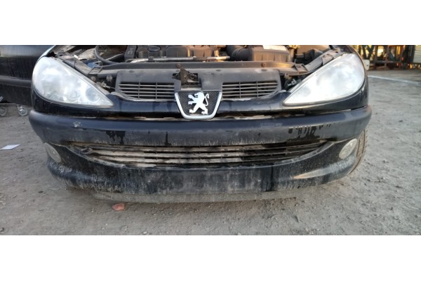 Recambio de paragolpes delantero para peugeot 206 cc cc referencia OEM IAM   