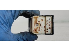 Recambio de mando retrovisor para toyota yaris 1.5 i 112 referencia OEM IAM 769746C  