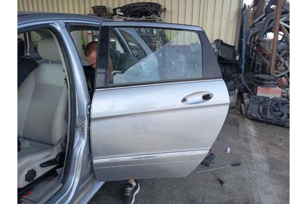 Recambio de puerta trasera izquierda para mercedes-benz clase b (w245) 1.7i 115 [170] referencia OEM IAM   