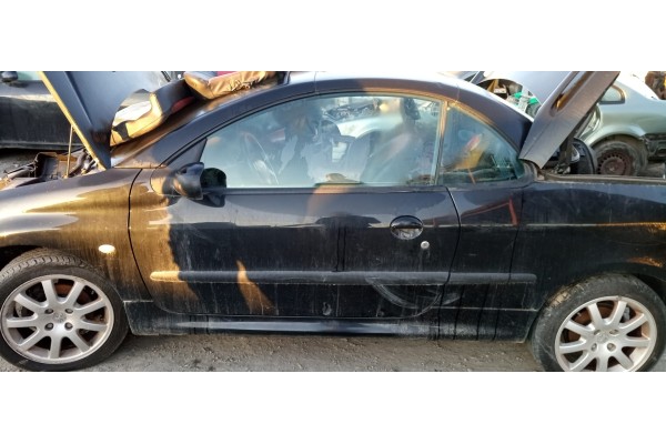 Recambio de puerta delantera izquierda para peugeot 206 cc cc referencia OEM IAM   