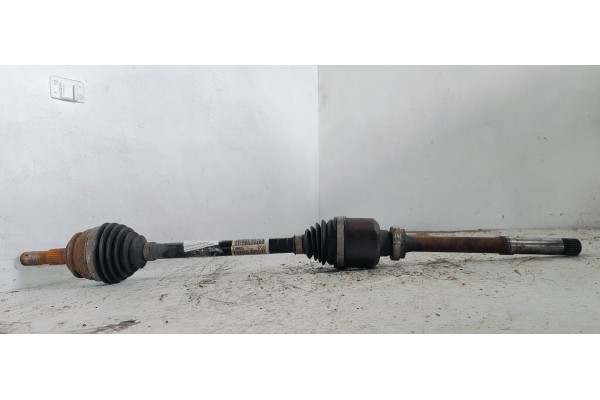 Recambio de transmision delantera derecha para peugeot 208 (p2) 1.2i turbo 100 fap referencia OEM IAM 9825390980  