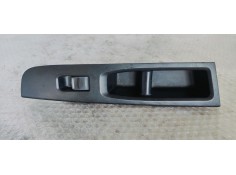Recambio de mando elevalunas delantero derecho para toyota yaris 1.5 i 112 referencia OEM IAM 742310D690  