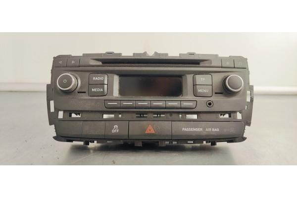 Recambio de sistema audio / radio cd para seat ibiza iv berlina 1.6tdi 90 fap referencia OEM IAM 6J0035156  