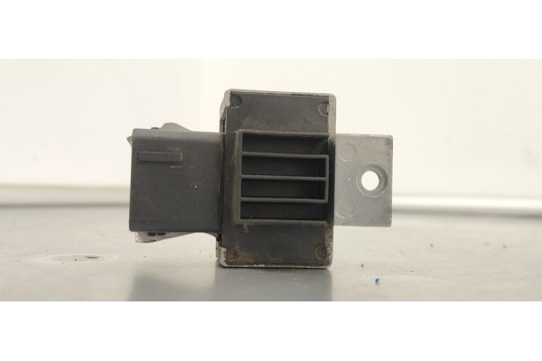 Recambio de caja precalentamiento para renault captur 1.5 dci 90 fap referencia OEM IAM 110678071R  