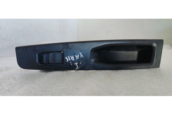 Recambio de mando elevalunas trasero izquierdo para toyota yaris 1.5 i 112 referencia OEM IAM 742720D400  
