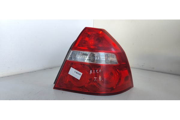 Recambio de piloto trasero derecho para chevrolet aveo 1.2 cat referencia OEM IAM   