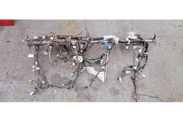 Recambio de modulo electronico para toyota rav 4 referencia OEM IAM 8610142770  